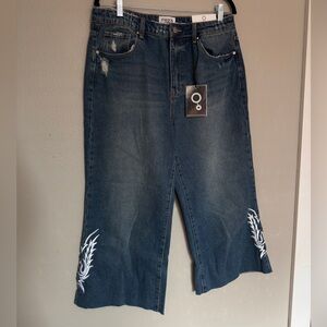 Cropped wide leg embroidered jeans